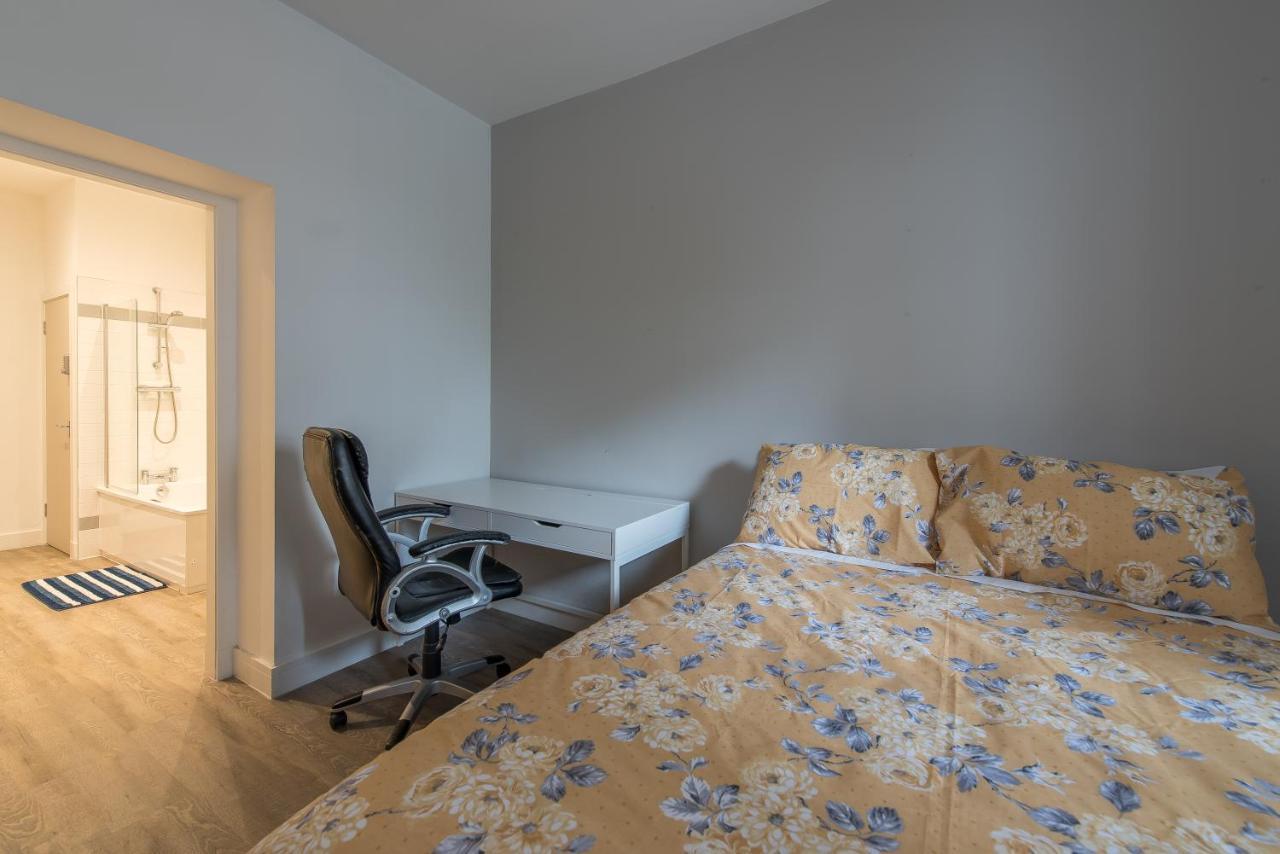 Haymarket Spacious 3 Bedroom Street Level * EDI